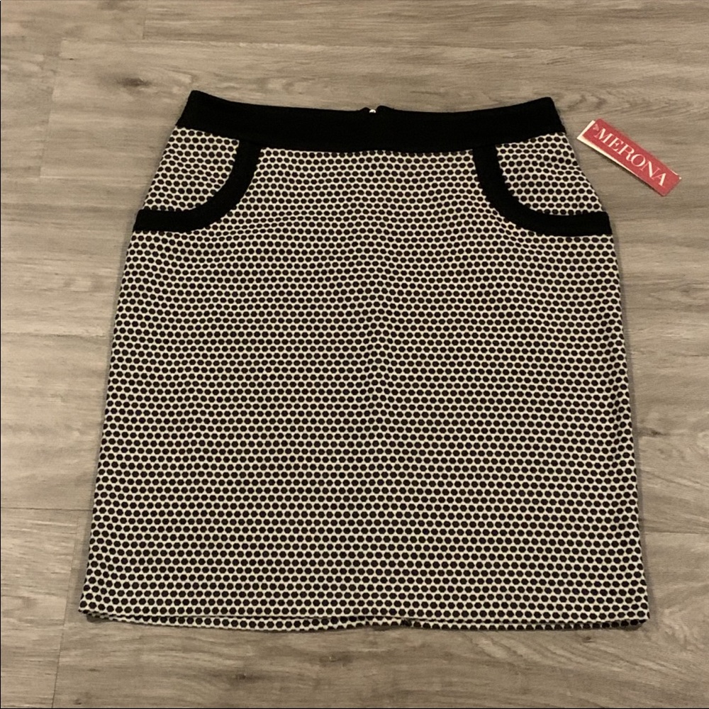 NEW❗️Pencil Skirt - MERONA - NWT ✨